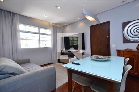 Sala de estar de apartamento à venda com 3 quartos, 87m² em Funcionários, Belo Horizonte