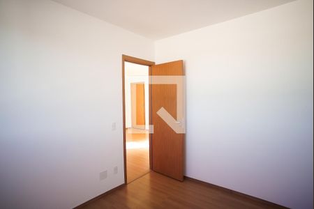 Quarto 2 de apartamento para alugar com 2 quartos, 42m² em Juliana, Belo Horizonte