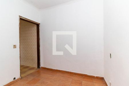 Quarto de casa para alugar com 1 quarto, 50m² em Vila Carmosina, São Paulo