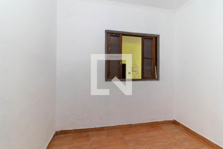 Quarto de casa para alugar com 1 quarto, 50m² em Vila Carmosina, São Paulo