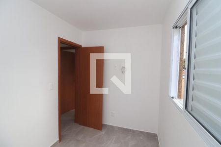 Quarto 2 de apartamento para alugar com 2 quartos, 40m² em Vila Centenário, São Paulo