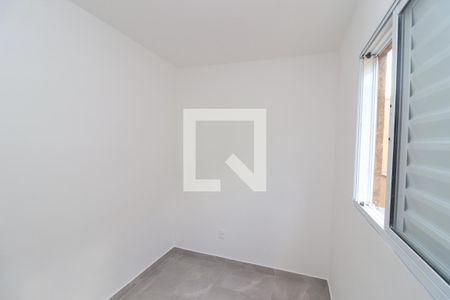 Quarto 2 de apartamento para alugar com 2 quartos, 40m² em Vila Centenário, São Paulo