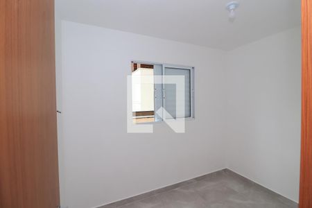 Quarto 2 de apartamento para alugar com 2 quartos, 40m² em Vila Centenário, São Paulo