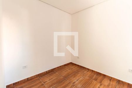 Quarto 1 de apartamento para alugar com 2 quartos, 35m² em Itaquera, São Paulo