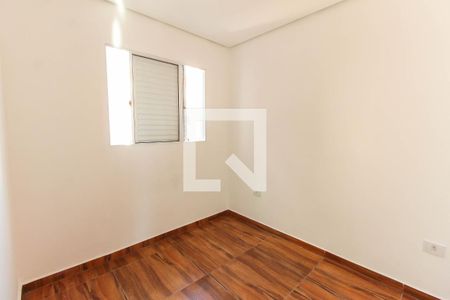 Quarto 2 de apartamento para alugar com 2 quartos, 35m² em Itaquera, São Paulo