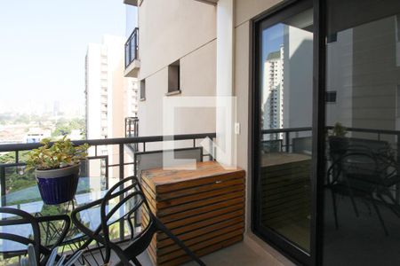 Varanda  de apartamento à venda com 2 quartos, 82m² em Itaim Bibi, São Paulo