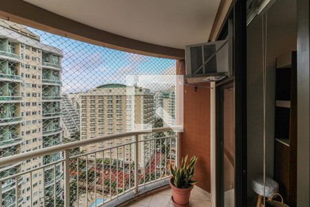 Varanda de apartamento para alugar com 3 quartos, 100m² em Barra da Tijuca, Rio de Janeiro