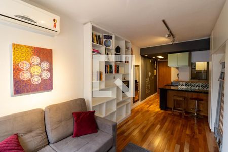 Sala/Quarto de kitnet/studio à venda com 1 quarto, 45m² em Centro Histórico, Porto Alegre