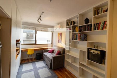 Sala/Quarto de kitnet/studio para alugar com 1 quarto, 45m² em Centro Histórico, Porto Alegre