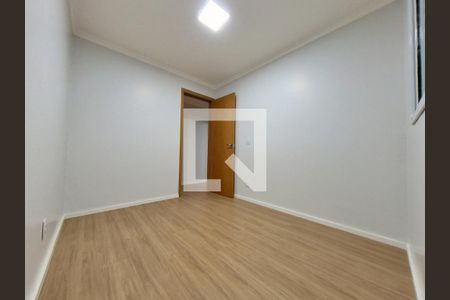 Quarto 1 de apartamento para alugar com 2 quartos, 44m² em Jardim Iris, São Paulo