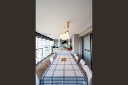 Varanda Sala de apartamento à venda com 4 quartos, 181m² em Vila Mariana, São Paulo