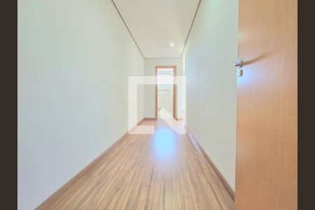 Casa à venda com 177m², 4 quartos e 2 vagas Casa à venda com 177m², 4 quartos e 2 vagasSuíte