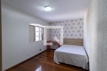 Quarto 1 de casa à venda com 3 quartos, 360m² em Itapoã, Belo Horizonte