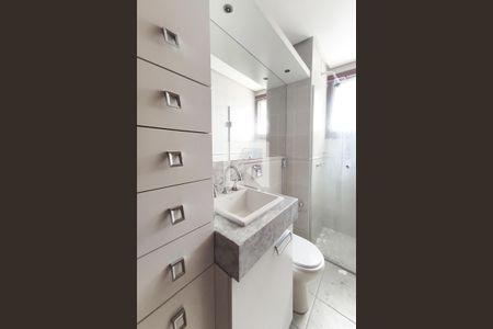 Banheiro da Suíte de apartamento para alugar com 2 quartos, 60m² em Centro, Novo Hamburgo