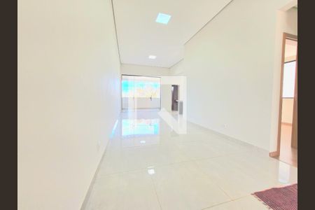 Sala de casa à venda com 4 quartos, 160m² em Várzea, Lagoa Santa