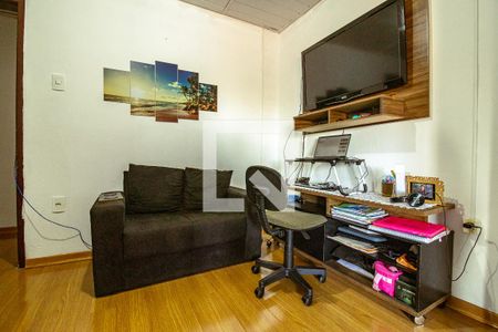 Sala de casa à venda com 3 quartos, 69m² em Jardim Carvalho, Porto Alegre