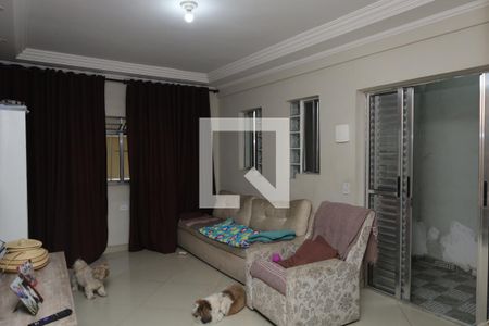 Sala  de casa à venda com 3 quartos, 250m² em Parque Guarani, São Paulo