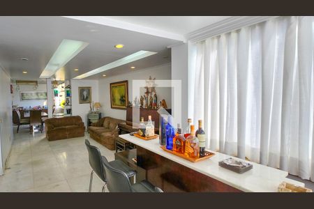 Sala de apartamento à venda com 4 quartos, 137m² em Sion, Belo Horizonte