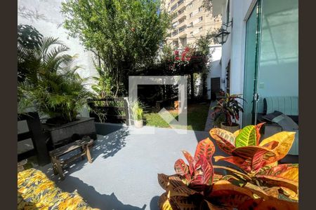 quintal de casa à venda com 4 quartos, 290m² em Serra, Belo Horizonte