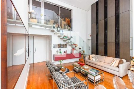 Apartamento à venda com 3 quartos, 200m² em Vila Nova Conceição, São Paulo