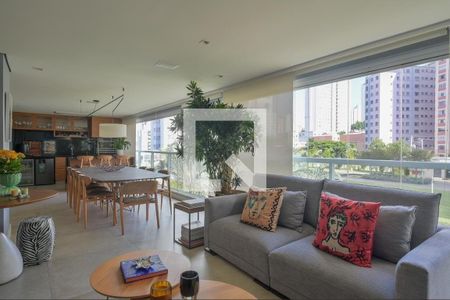Apartamento à venda com 3 quartos, 212m² em Aclimação, São Paulo