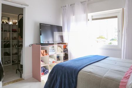 Suíte de apartamento à venda com 4 quartos, 144m² em Vila Pompéia, São Paulo