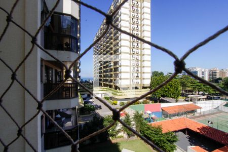 Vista de apartamento à venda com 2 quartos, 110m² em Barra da Tijuca, Rio de Janeiro
