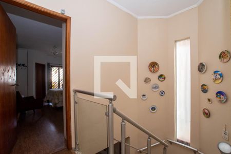 Corredor de casa à venda com 4 quartos, 150m² em Jardim Santa Clara, Guarulhos