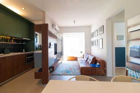 Salas de apartamento para alugar com 2 quartos, 57m² em Centro, Campinas