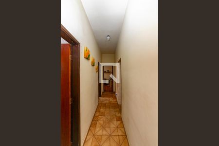 Corredor de casa à venda com 3 quartos, 360m² em Barreiro, Belo Horizonte