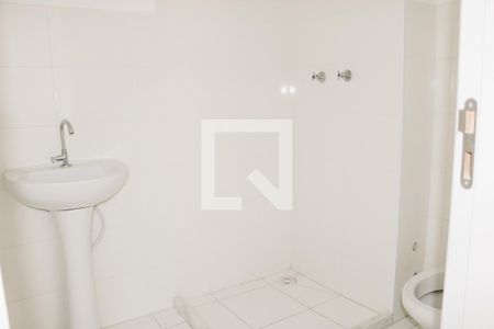 Banheiro de apartamento à venda com 2 quartos, 41m² em Vila Guaca, São Paulo