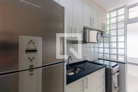 Cozinha de apartamento para alugar com 2 quartos, 50m² em Vila Prudente, São Paulo