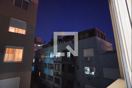 Suite - Vista de apartamento para alugar com 2 quartos, 67m² em Petrópolis, Porto Alegre