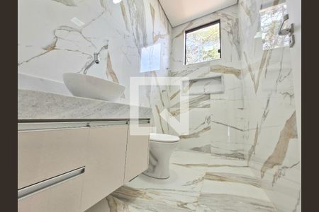 Casa à venda com 187m², 3 quartos e 3 vagas Casa à venda com 187m², 3 quartos e 3 vagasBanheiro da Suíte