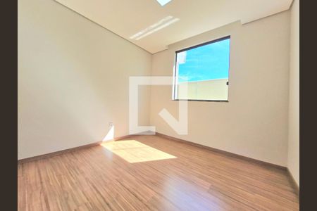 Quarto 2 de casa à venda com 3 quartos, 187m² em Várzea, Lagoa Santa