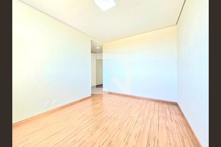 Casa à venda com 119m², 3 quartos e 3 vagas Casa à venda com 119m², 3 quartos e 3 vagasSuíte