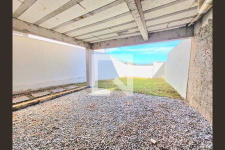 Casa à venda com 119m², 3 quartos e 3 vagas Casa à venda com 119m², 3 quartos e 3 vagasQuintal