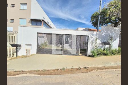 Fechada de casa à venda com 3 quartos, 119m² em Várzea, Lagoa Santa