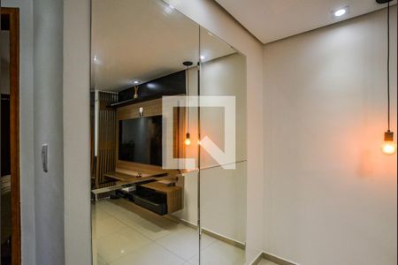 Detalhe Sala de apartamento para alugar com 2 quartos, 100m² em Vila Camilópolis, Santo André