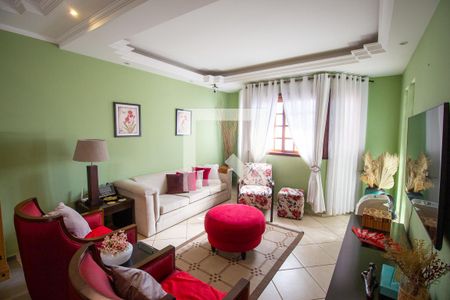 Sala de casa à venda com 4 quartos, 250m² em Jardim Helena, São Paulo