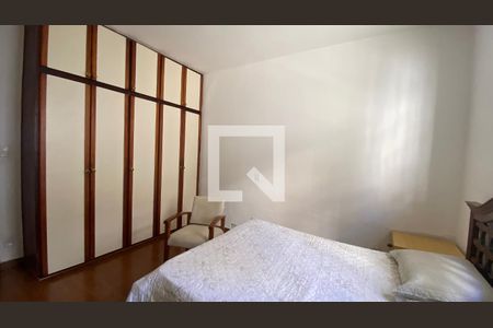 Quarto Suíte de casa para alugar com 3 quartos, 300m² em Alto Barroca, Belo Horizonte