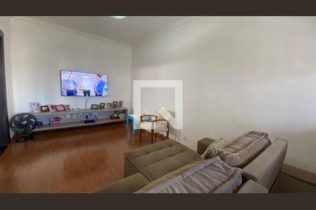 Sala 2 de casa para alugar com 3 quartos, 300m² em Alto Barroca, Belo Horizonte