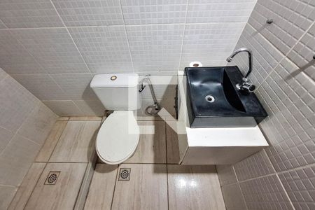 Casa à venda com 150m², 3 quartos e 1 vaga Casa à venda com 150m², 3 quartos e 1 vagaBanheiro Social