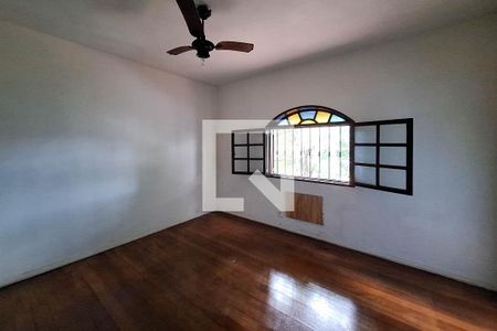 Casa à venda com 150m², 3 quartos e 1 vaga Casa à venda com 150m², 3 quartos e 1 vagaSuíte