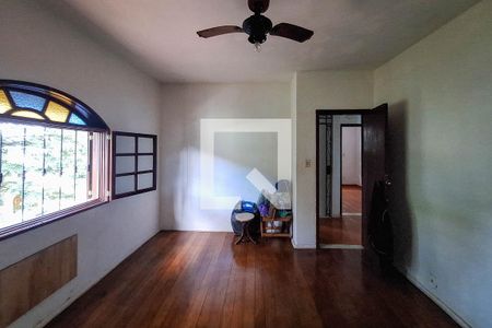 Casa à venda com 150m², 3 quartos e 1 vaga Casa à venda com 150m², 3 quartos e 1 vagaSuíte