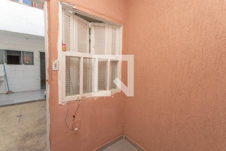 Casa para alugar com 100m², 2 quartos e 1 vaga Casa para alugar com 100m², 2 quartos e 1 vagaQuarto de serviço