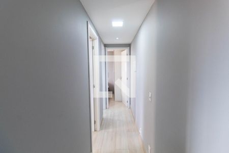 Corredor de apartamento à venda com 2 quartos, 40m² em Vila Penteado, São Paulo