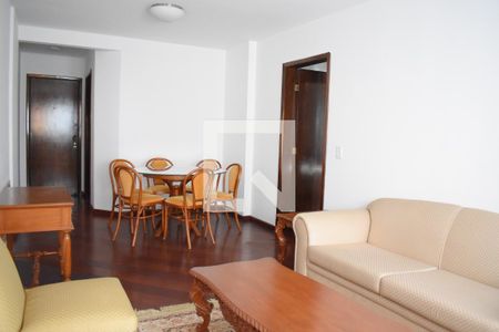 Sala de apartamento para alugar com 2 quartos, 75m² em Batel, Curitiba