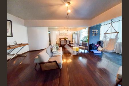 Sala de apartamento à venda com 3 quartos, 200m² em Santo Antônio, Belo Horizonte