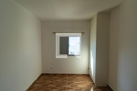 Quarto 2 de apartamento para alugar com 2 quartos, 56m² em Vila Miranda, Itaquaquecetuba